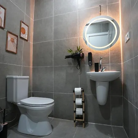 50 Steps To Tram,central And Stylish Apartment