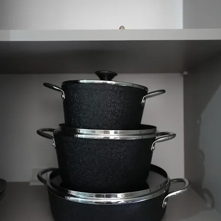 50 Steps To Tram,central And Stylish